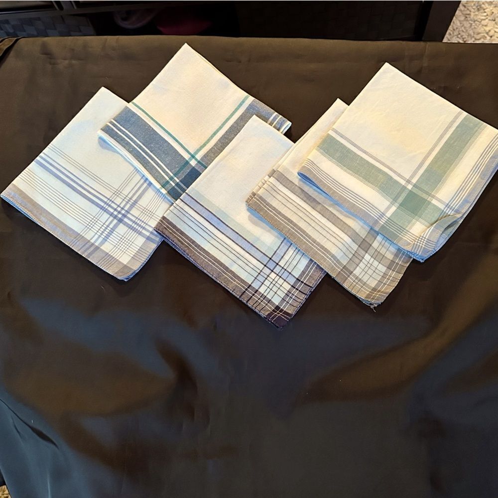 Set of 5 Vintage 70s Gentleman’s Plaid Handkerchiefs in Blue and Green